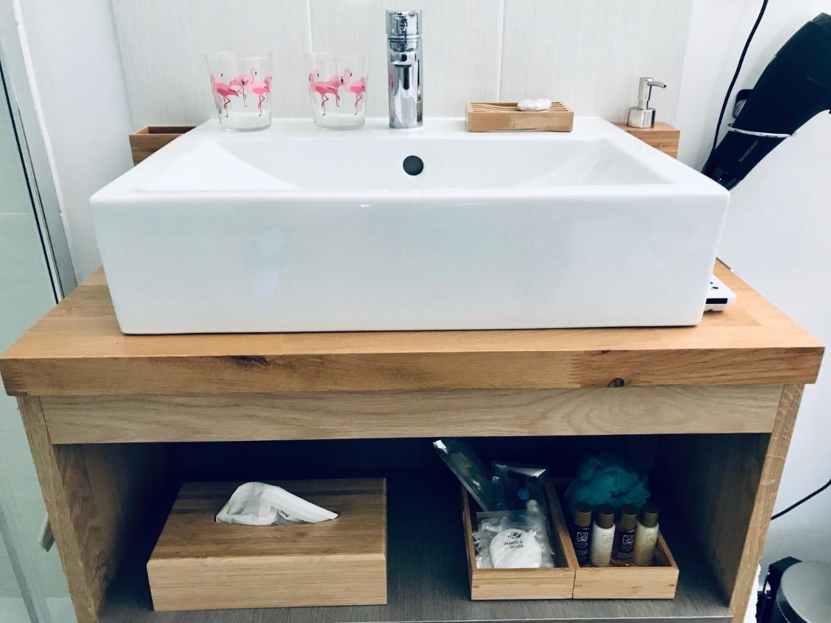 Guesthouse La Costiere - Logements Independants - Espace Piscine Jacuzzi Люнел Екстериор снимка