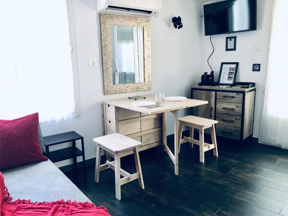 Guesthouse La Costiere - Logements Independants - Espace Piscine Jacuzzi Люнел Екстериор снимка