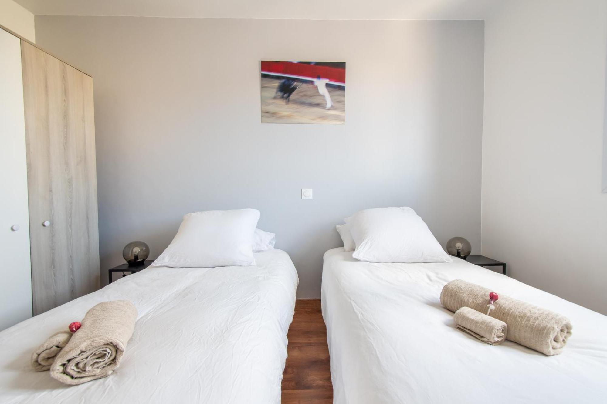 Guesthouse La Costiere - Logements Independants - Espace Piscine Jacuzzi Люнел Екстериор снимка