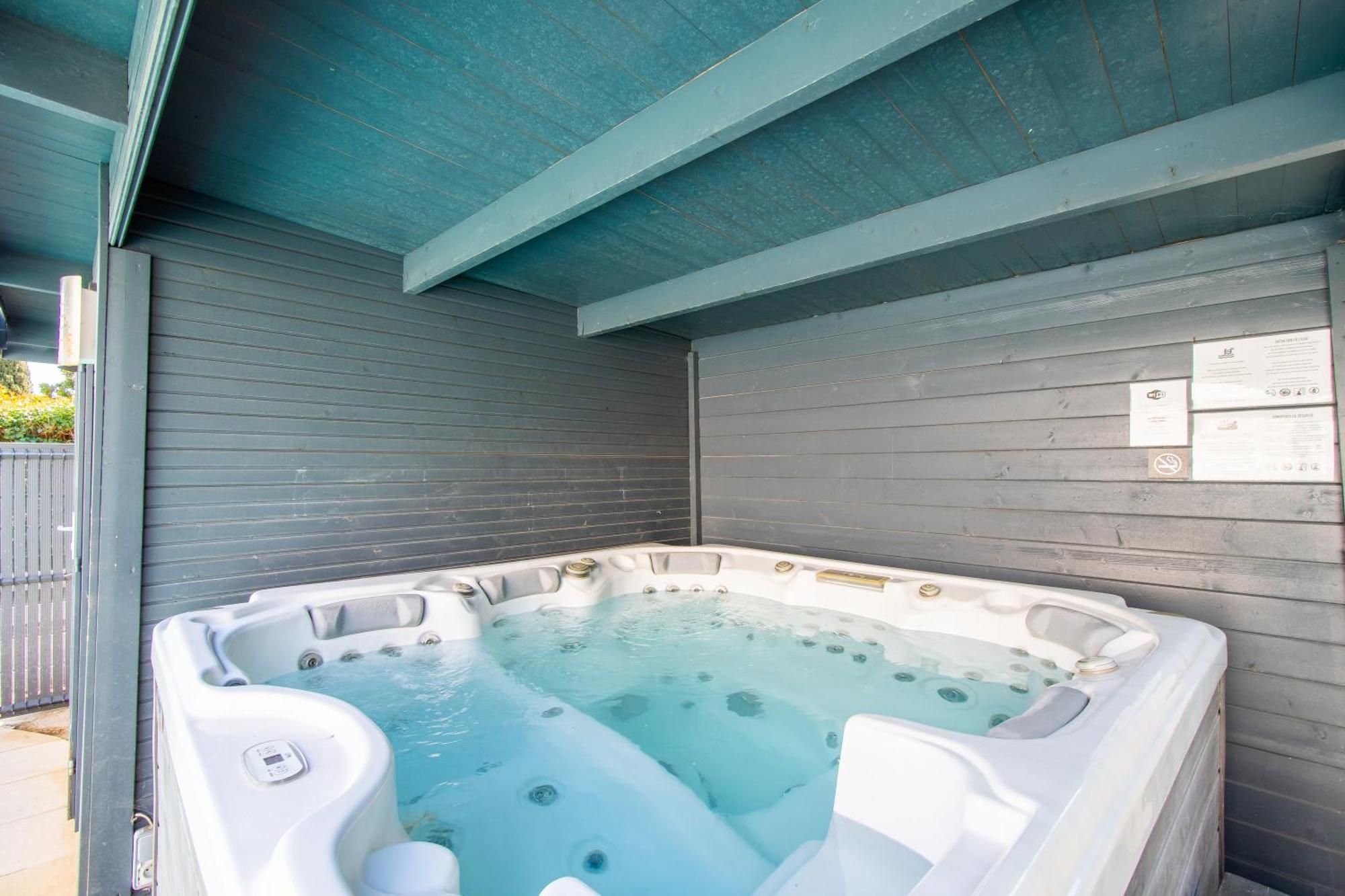 Guesthouse La Costiere - Logements Independants - Espace Piscine Jacuzzi Люнел Екстериор снимка